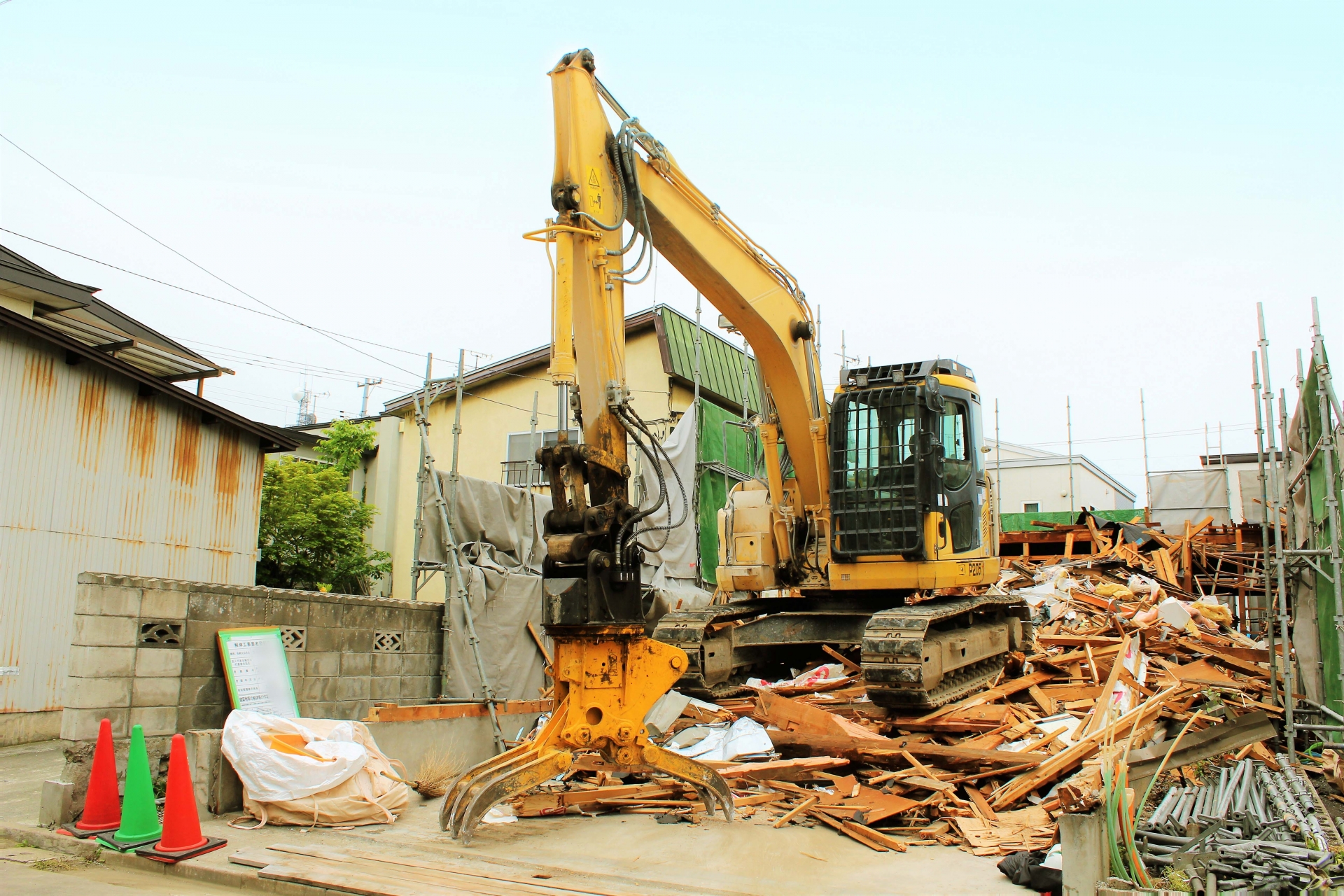 解体工事で使う重機のアタッチメントの種類